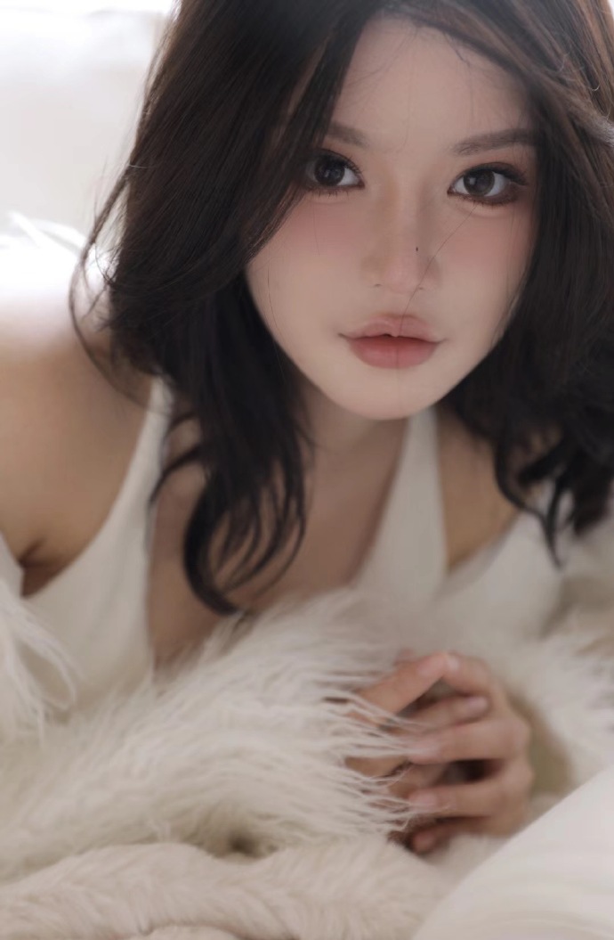 《姐姐当家2》邹市明与冉莹颖争执频发，中年婚姻真相引关注